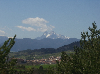 Paisatge amb el Pedraforca al fons
