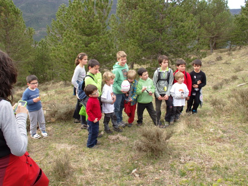 Han trobat l'ou!
Sortida d'orientació per buscar ous de Pasqua. 30/03/13
