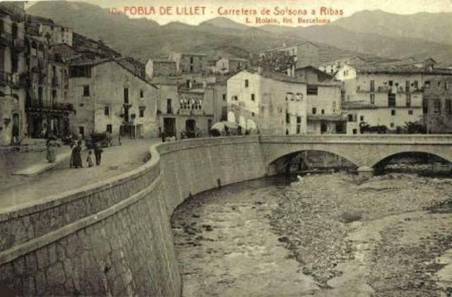 Vista de la plaça i els rius
